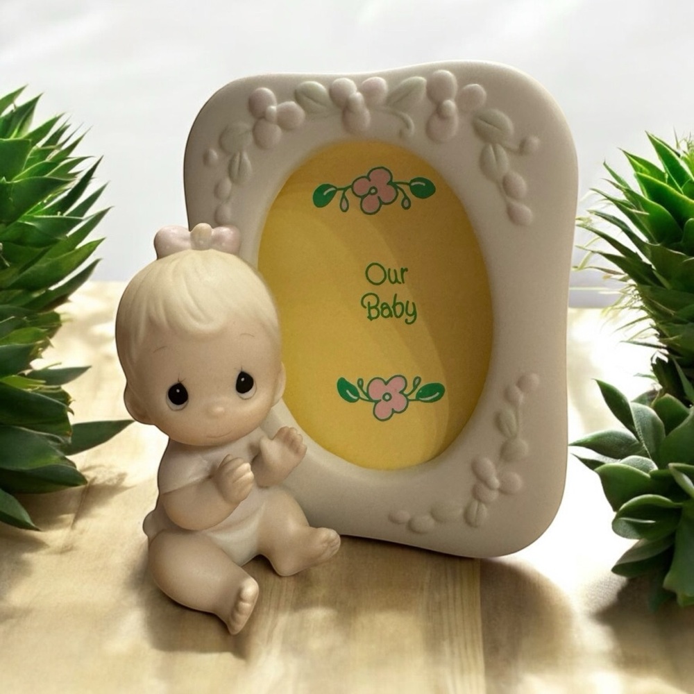 Precious Moments God's Precious Gift, Baby Picture Frame #12041: 1984 Vintage